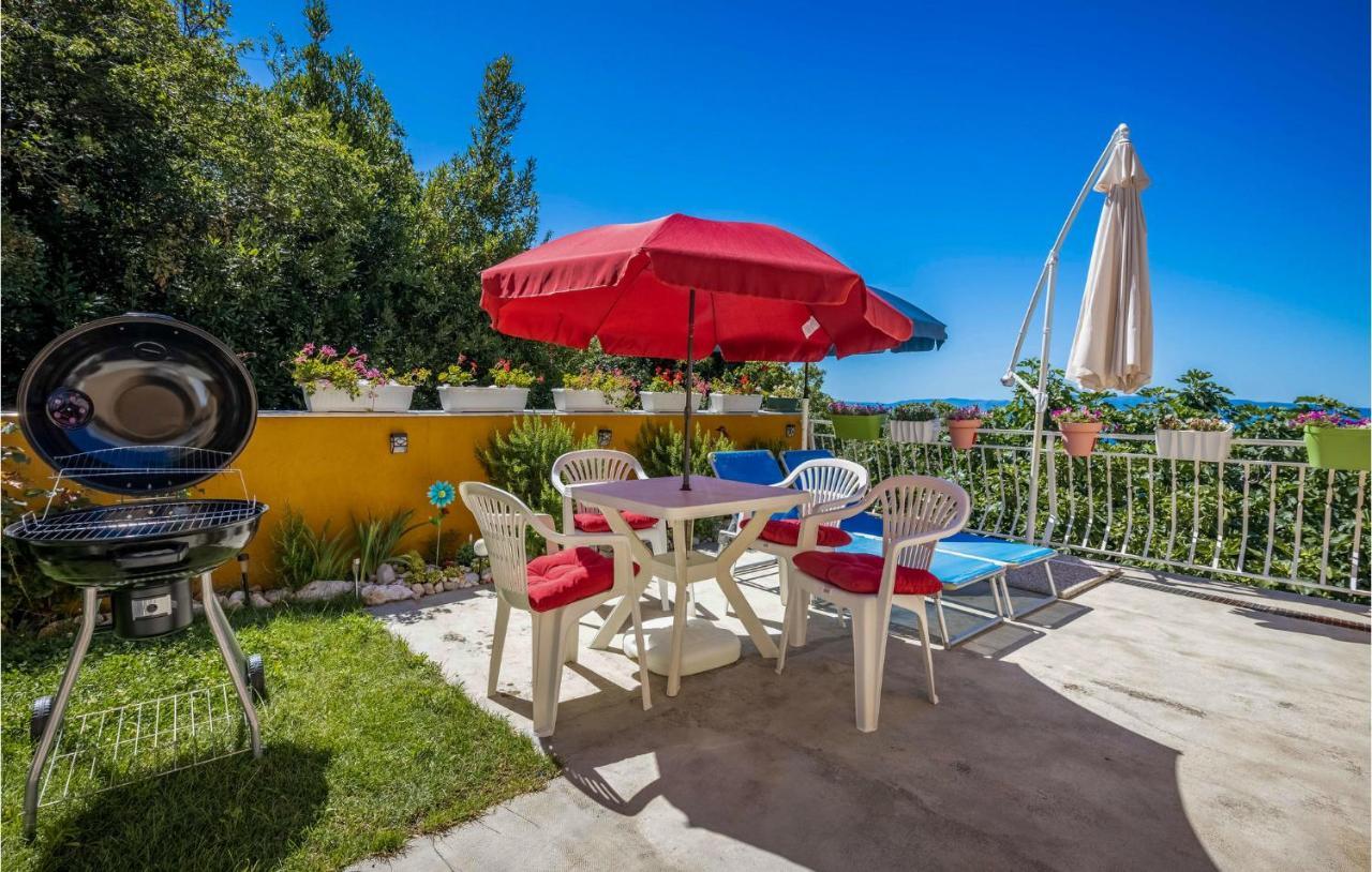 Amazing Apartment In Kostrena With 1 Bedrooms And Wifi Екстер'єр фото